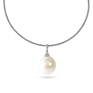pearl pendant