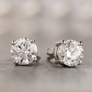 brilliant cut diamond stud earrings